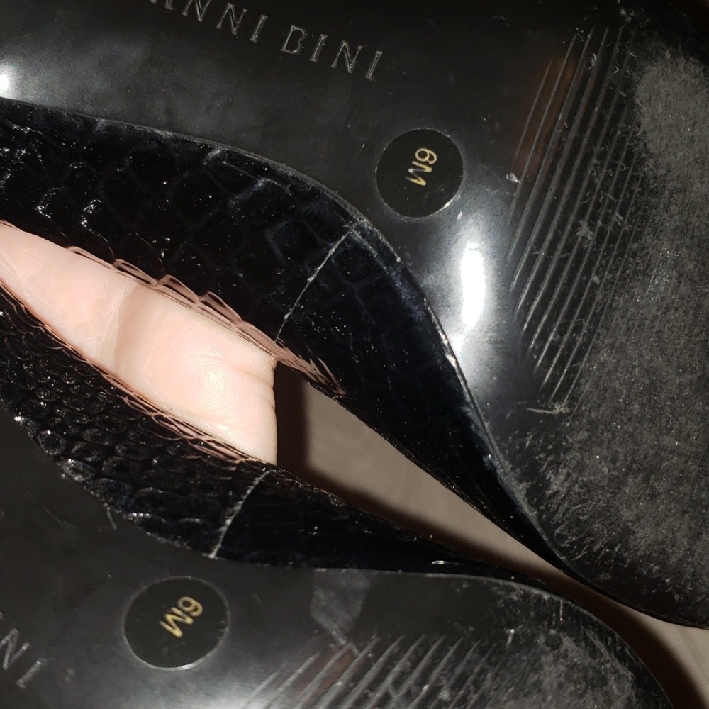 Gianni Bini Black Heel Shoes - Picture 7 of 9